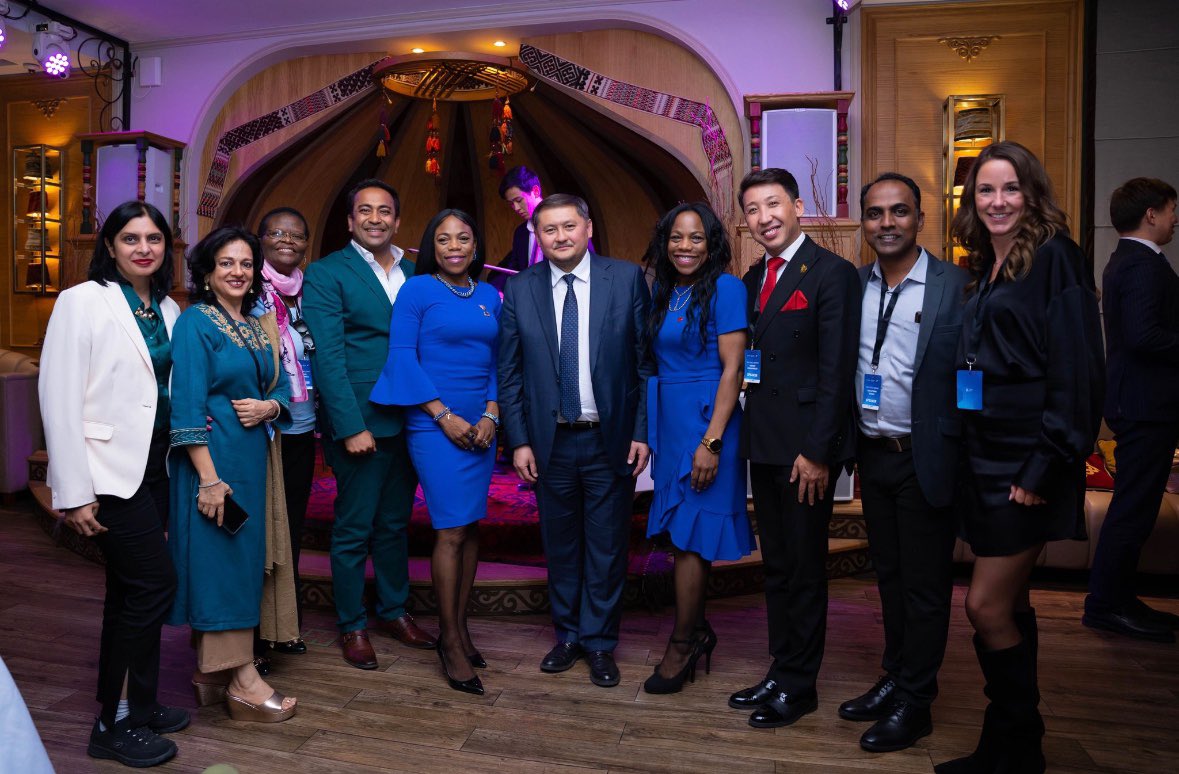 Akash Patel 🇺🇸🌍👓 tweet media