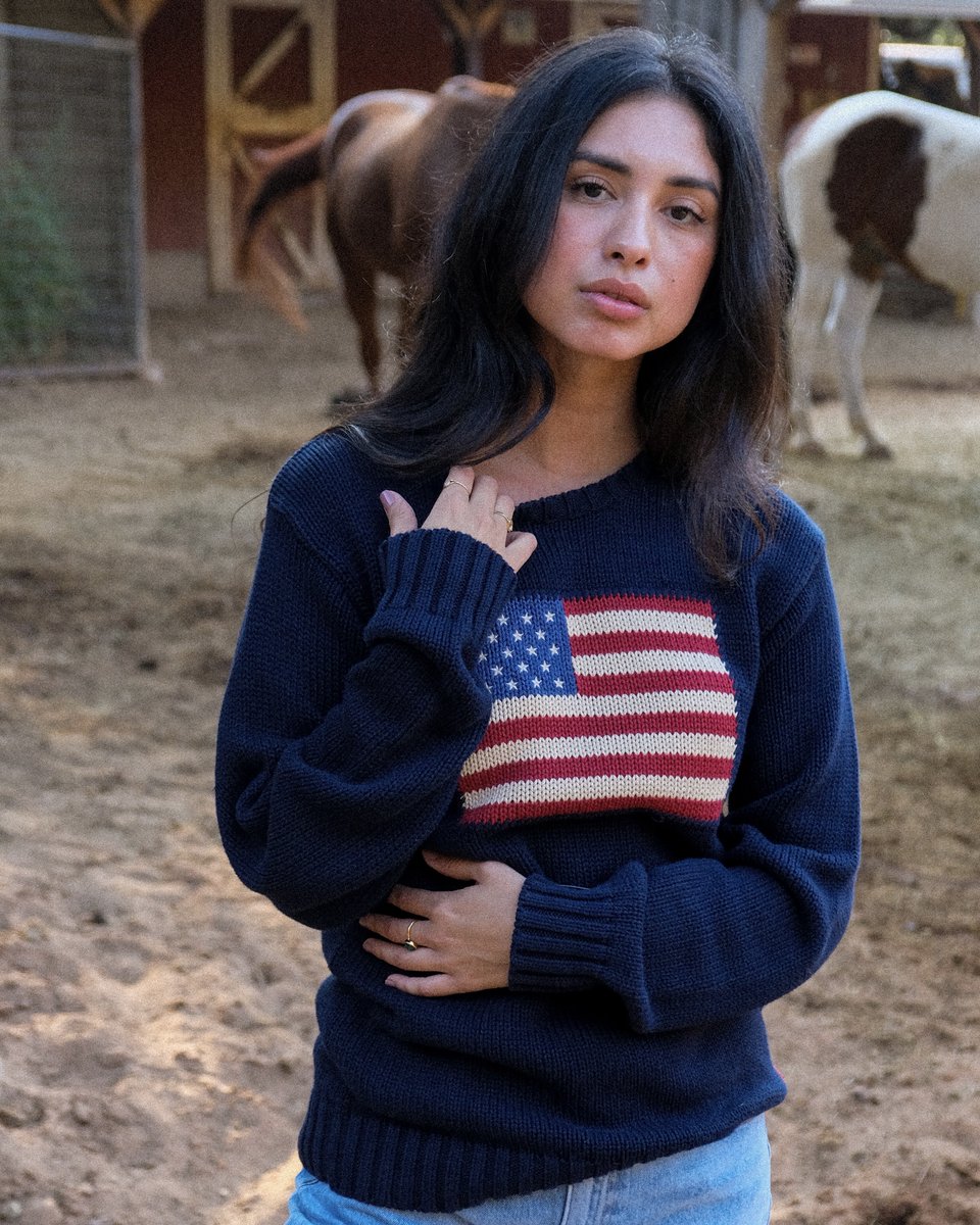 ClotheshorseA's tweet image. Americana coming back in style is our favorite thing about 2023🇺🇸🐴
.
.
.
.
.
.
#clotheshorse #ralphlauren #vintageralphlauren #americana #america #americanstyle #style #trend #2023trend #2023trends #newtrends #trending #ralphlaurenpolo #shopsmall #sustainablefashion #fallfashi