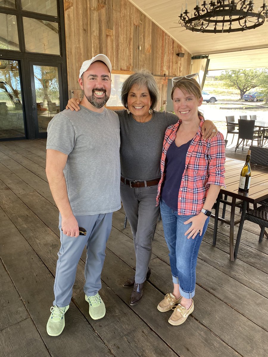 laurencal's tweet photo. A huge thanks to @GloriaCampos for letting me have a recovering journalist fangirl moment this afternoon – and more importantly giving @matthewlamon some family connections amongst the great wine @LewisWines. https://t.co/dYBSqF6Nvq