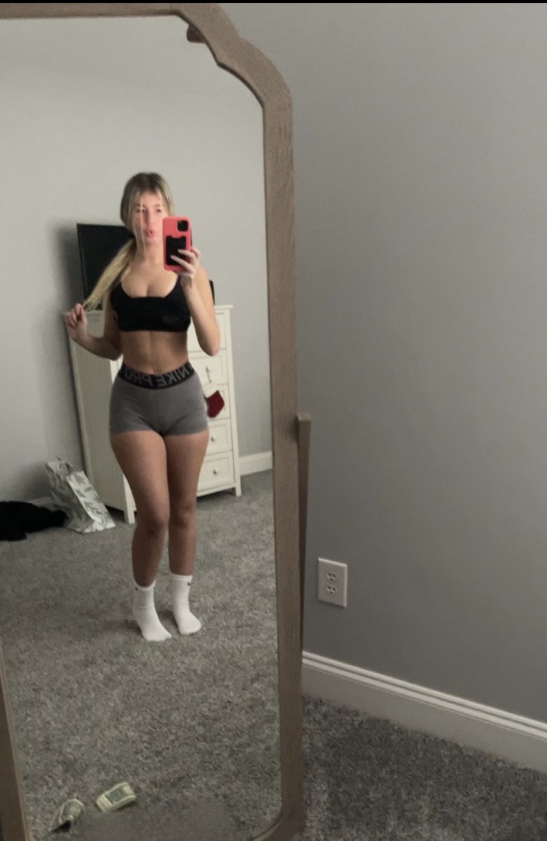 Brianna Banks (0.42% of OF Creators) on X: Ugh, really dont feel like  hittin the gym 🏋️‍♀️, but ya gotta do what ya gotta do, right? 🤷‍♀️💪  t.cosCCZ7Xf4gj  X