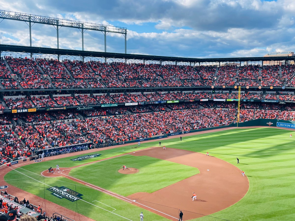 BreakBreadDaily's tweet image. Camden Yards + Pickles Pub + Eutaw Street ALDS game 2 edition #Orioles @ChrisClimate @bblack84jp @blazedogs @padresguy73  @wusa9 @WUSA9sports