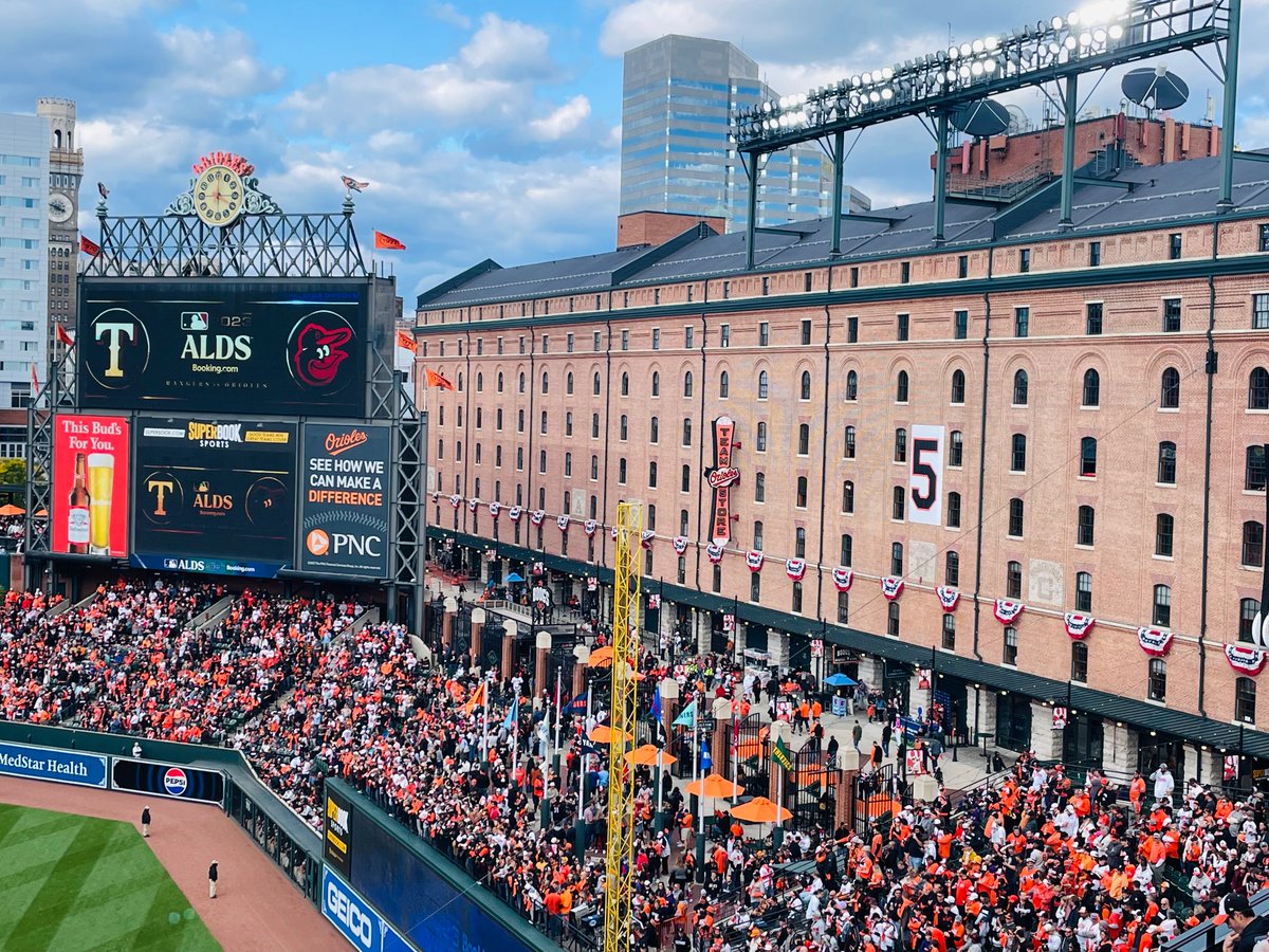 BreakBreadDaily's tweet image. Camden Yards + Pickles Pub + Eutaw Street ALDS game 2 edition #Orioles @ChrisClimate @bblack84jp @blazedogs @padresguy73  @wusa9 @WUSA9sports