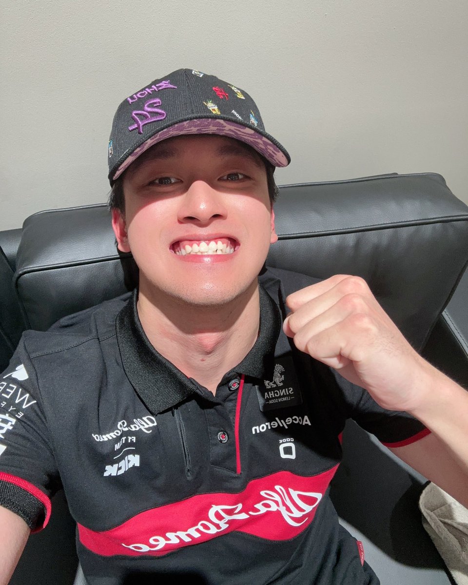 ZhouGuanyu24's tweet photo. From Last to P9! 😁 

Double points finish today for the team, amazing job from everyone in @alfaromeostake &amp; @ValtteriBottas for this great come back! 👏🏼

#QatarGP #TeamZHOU https://t.co/fxTLrvNjp2