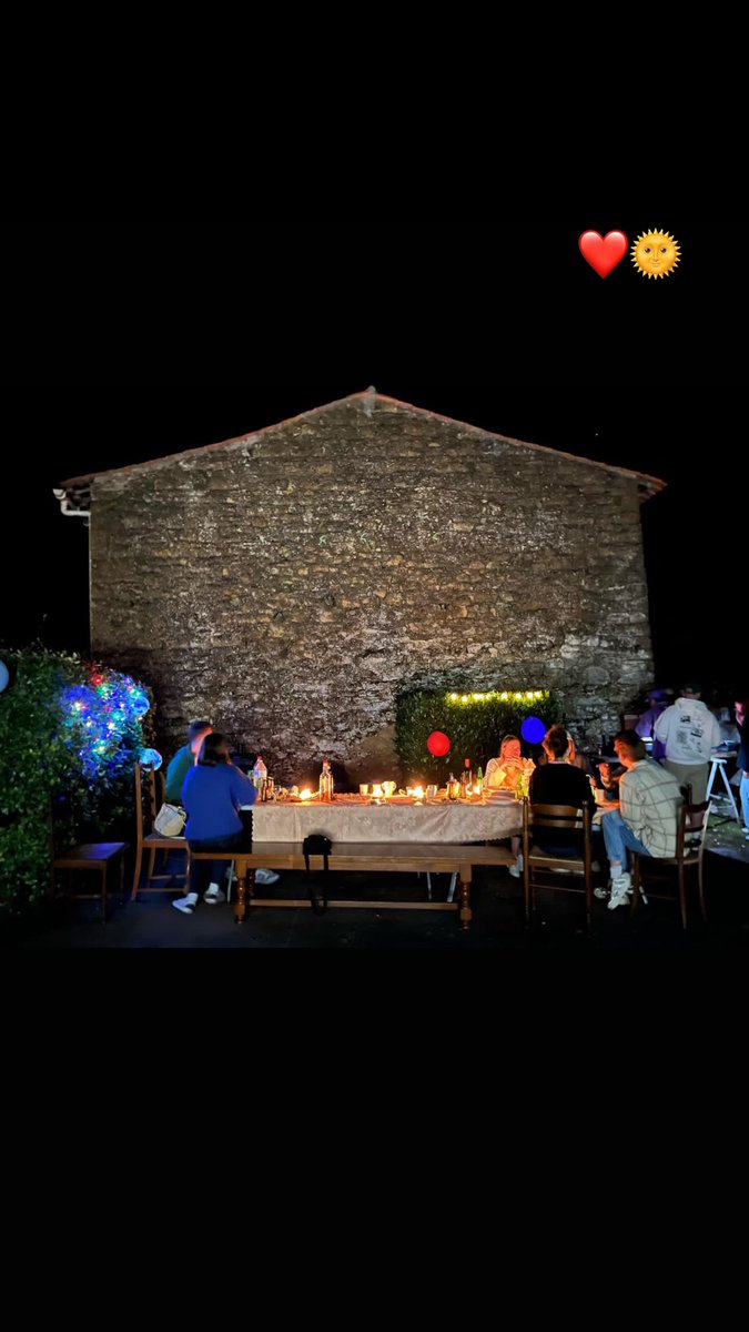 bs_chat's tweet photo. copains amour et campagne et surtout 25 ans https://t.co/T3PgfATWCX