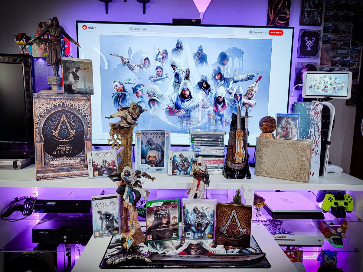 ElKunoof's tweet photo. Simplemente, la saga que me marco y que sigo disfrutando! Una pena que en una sola foto no pueda meter la coleccion al completo.

Ya le estais dando al Mirage?

@Ubisoft_Spain @assassinsspain @assassinscreed 

#assassinscreed #ubisoft #youtube100k #tiktok100k https://t.co/ms77KrVx8p