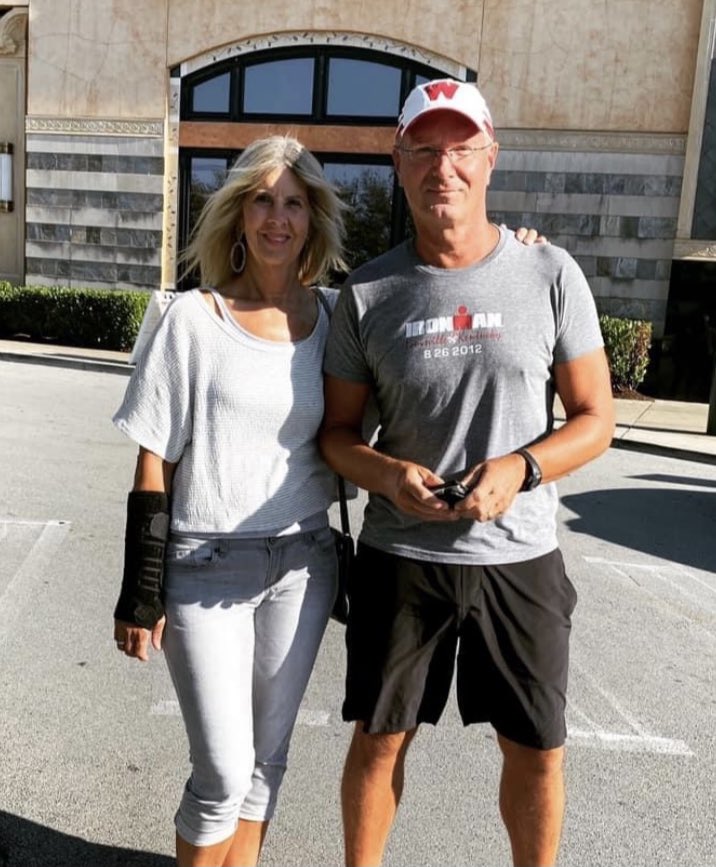 JohnBoelAuthor's tweet photo. You know your wife is tough- when she goes to dr 2 wks after a fall- because swelling hadn’t subsided- and X-ray shows ankle fracture.
#gettingtheboot
Fractures, surgeries, injuries coming fast & furious now for the sixtysomethings.. https://t.co/YP9oIKk10F