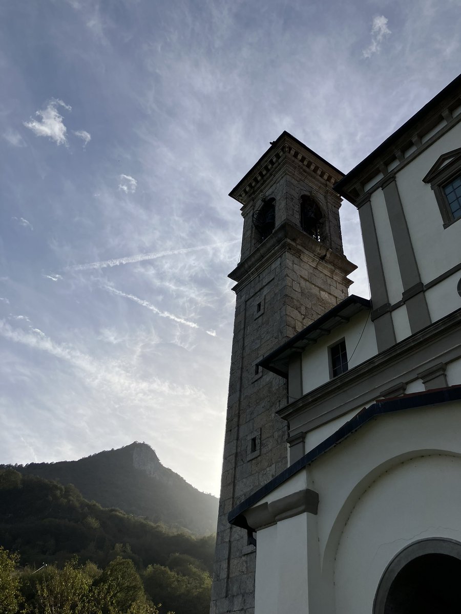 cappellini_c's tweet photo. Santuario della Madonna della Torre a #Sovere. https://t.co/QWfwIFxX24