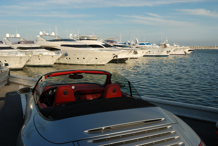 MYFRENCHHOUSE's tweet image. Do you live and drive in France? Or need insurance for a motor home?  Take a look at our car and motor insurance page to request a quote, English speaking, fast service. #FrenchInsurance #CarInsurance #DrivingInFrance #ExpatsinFrance ow.ly/HtPi30s84sY