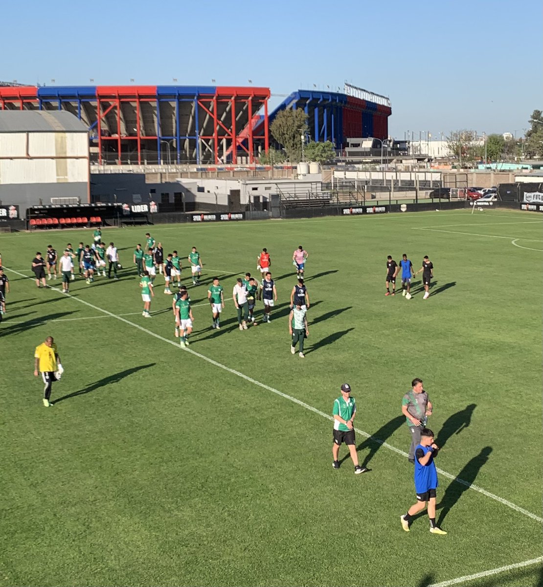 NachodeFerro's tweet image. Empató 1-1 con ⚽️ de Campos en un partido chato y de 7🟨 como suele ocurrir vs Riestra. Ferro igualmente  propuso un poco más.  

Con este resultado Oeste se asegura un lugar en el reducido. Queda la última fecha vs Aldosivi el Dom a las 15.30 h en Caballito. 

Vamos 🇳🇬