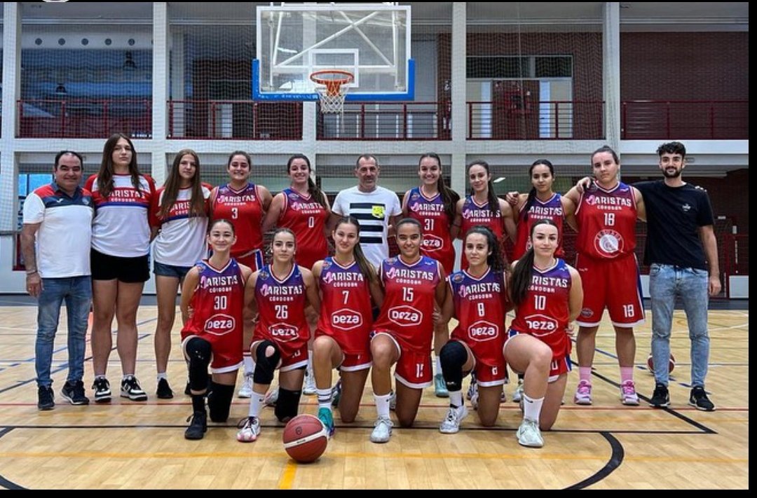 yolanda_dlf__'s tweet photo. Primer fin de semana de competición con doble victoria.... empieza el baile UNI 💙🚀23/24🤝🏼 https://t.co/4Xe514Uq5m