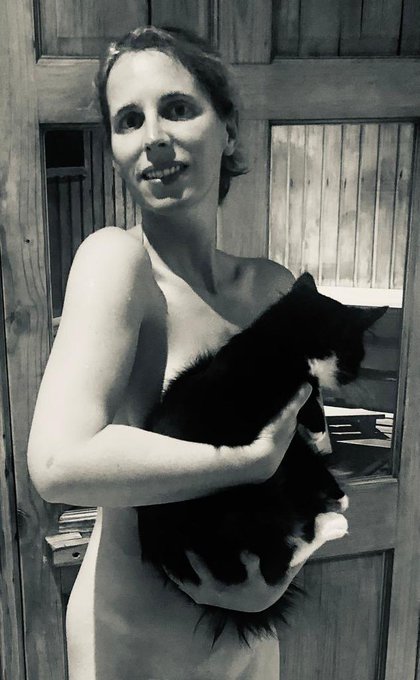 This naughty pussy keeps creeping into Clover Spa! I couldn&rsquo;t resist a cuddle! #spa #nakedadventures<a href="/tag/spa"class="tags"><span>#spa</span></a><a href="/tag/nakedadventures"class="tags"><span>#nakedadventures</span></a>