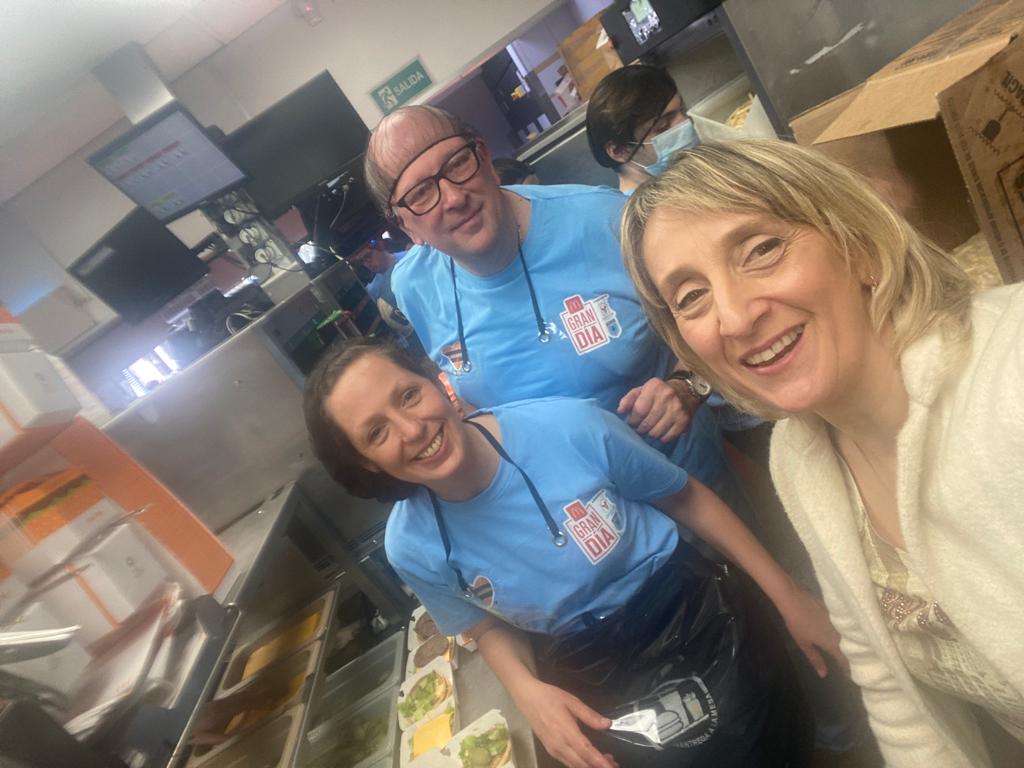 Nuestro director ejecutivo <a href="/germanbarcala/">Germán Barcala Clavier</a> fue invitado especial al #GranDía de la Jornada Solidaria de 
<a href="/McDonalds_Uy/">McDonald's Uruguay</a>. Todo lo recaudado por la venta de Big Mac fue a beneficio de la Asociación Casa Ronald.