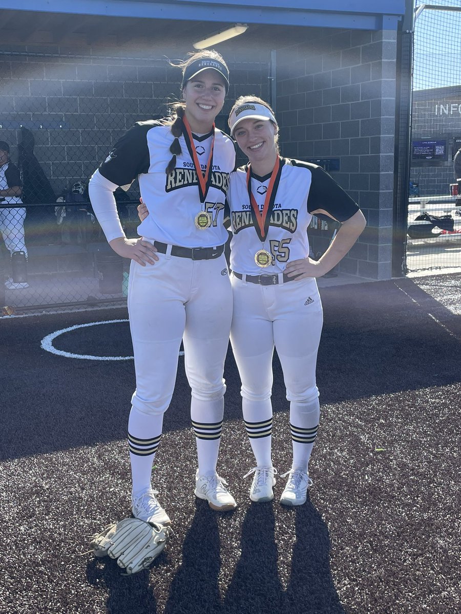 First tournament in the books with <a href="/south_04/">South Dakota Renegades 18u McDougall</a> and I got to play with my girl <a href="/JessieHenry2024/">Jessie Henry 2024 🇨🇦</a> again!! Couldn’t ask for a better weekend, especially after taking home gold! <a href="/TerrierSoftball/">BU Softball</a>