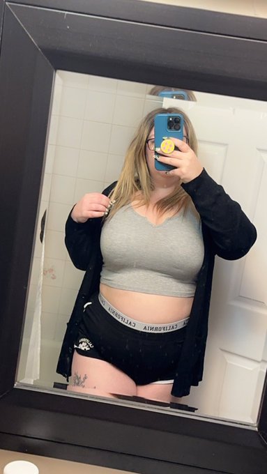 Good morning 🦃 https://t.co/DGaROFHhcX