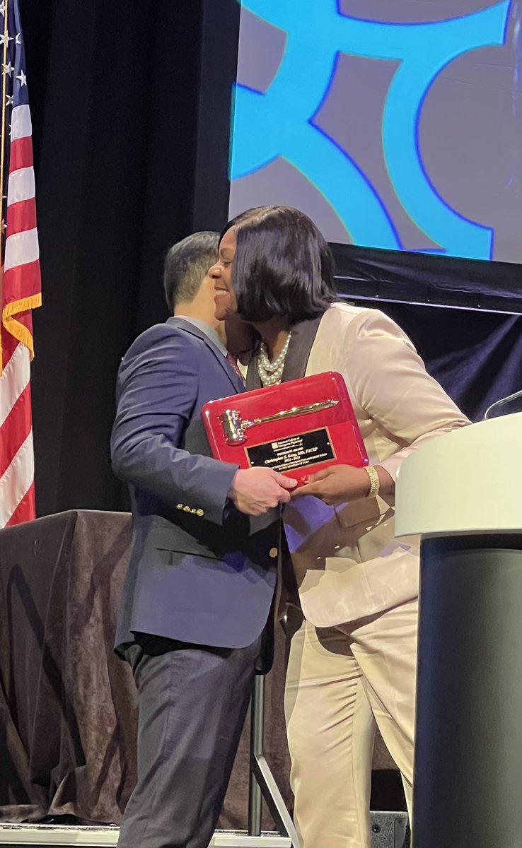 And with that, the gavel has passed. Dr Christopher Kang passes the gavel and the ACEP Presidency to Dr Aisha Terry. #ACEP23 @ACEPNow