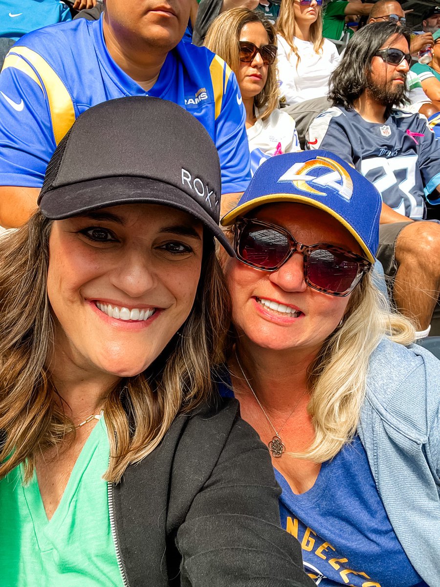 BeckyLeehey's tweet photo. #RamsHouse https://t.co/KPqbGb5IA8