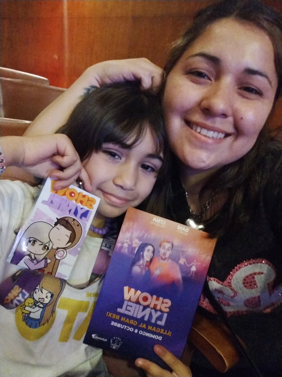 SolRobl65889999's tweet image. Mamá y Dai 💕☀️ LLEGÓ EL DIA!!!! #SHOWL