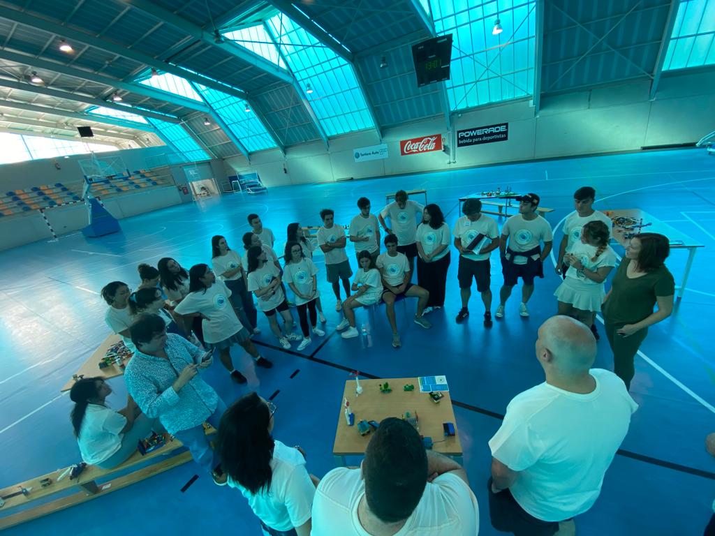 FIDACONSULTORES's tweet image. Fin de semana intenso mentorizando equipos del #CircularWeekend promovido por @cogersacatedra 
Enhorabuena equipos multidisciplinares estudiantes universitarios @uniovi_info  por las excelentes presentaciones de proyectos #economiacircular que se lo han puesto difícil al Jurado