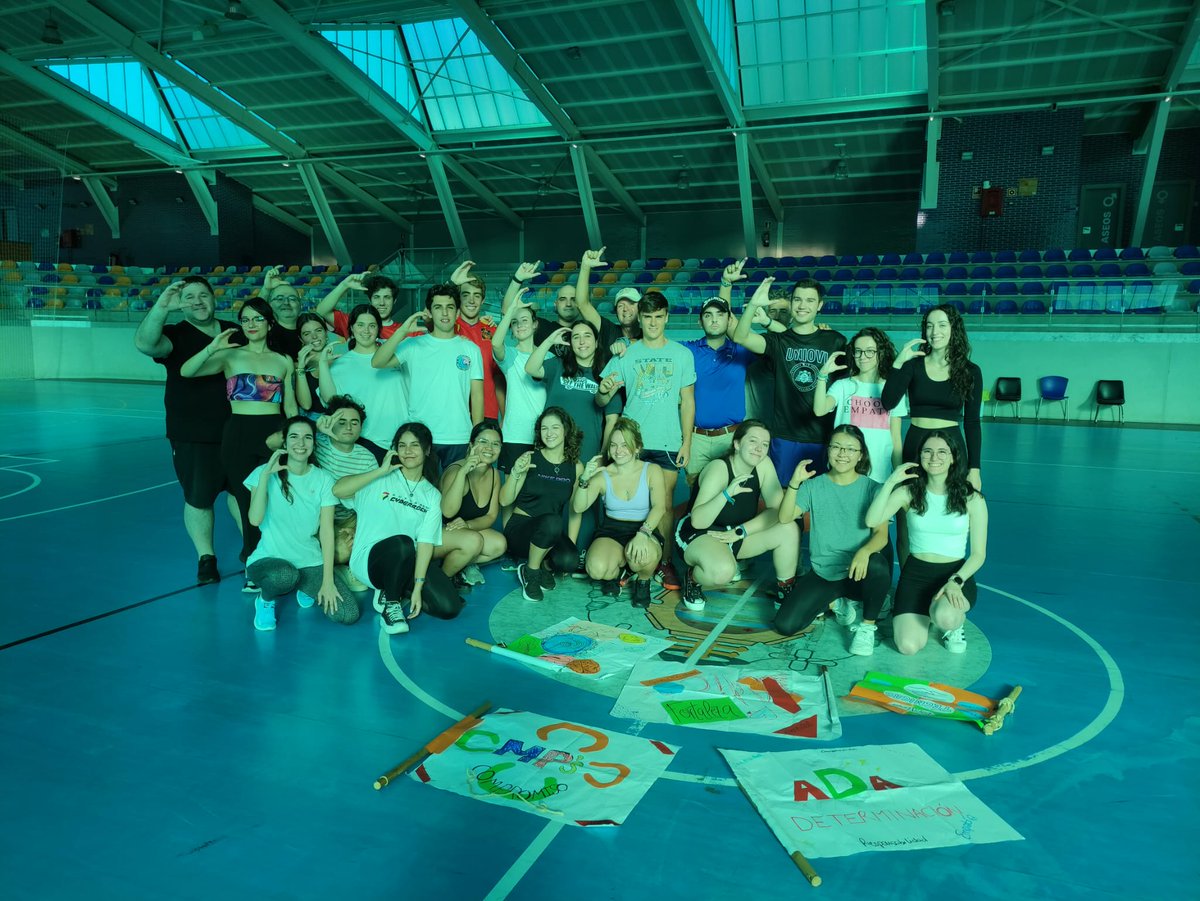 FIDACONSULTORES's tweet image. Fin de semana intenso mentorizando equipos del #CircularWeekend promovido por @cogersacatedra 
Enhorabuena equipos multidisciplinares estudiantes universitarios @uniovi_info  por las excelentes presentaciones de proyectos #economiacircular que se lo han puesto difícil al Jurado