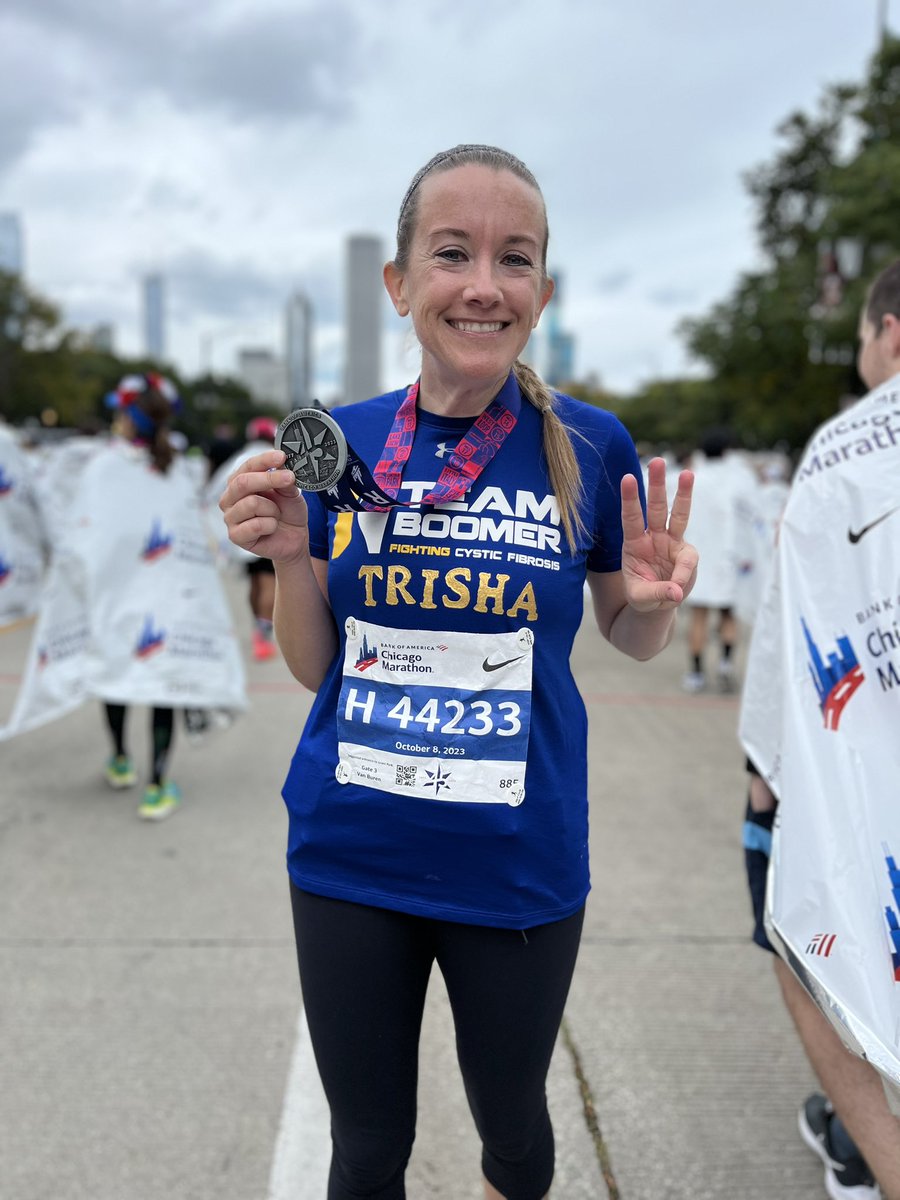 cysticfibrosis's tweet photo. BIG shoutout to Trisha for completing her 3rd world major marathon for Team Boomer!!! 🙌💙 @ChiMarathon @UnderArmour #cfawareness #fightcfwithbef https://t.co/q3f2bcW35V