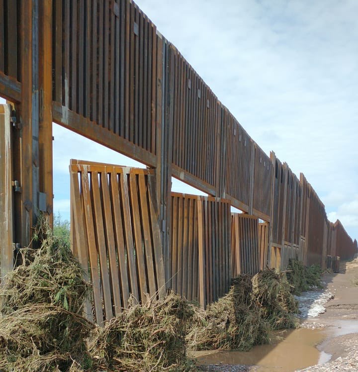 ImaHog5's tweet photo. @WooPig83 @RepJasonCrow This open border your mango Mussolini built (by his rich financiers) https://t.co/pzTLOLFkbS