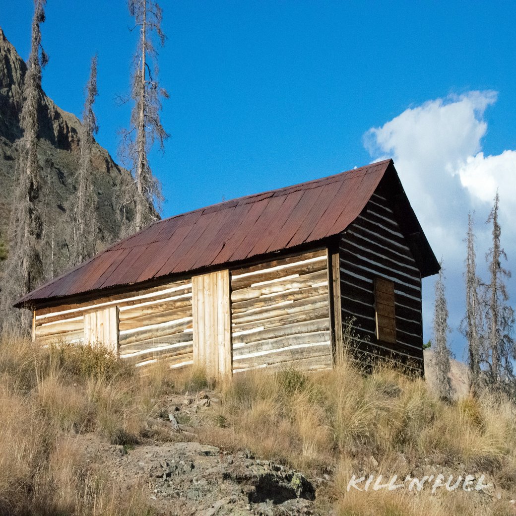 KillNFuel's tweet photo. Abandoned log home.
#log #wood #old #home #abandoned #metal #roof #house #home #trees #clouds #bluesky #architecture #cabin #building #realestate #built #chinkedlogcabin #chinkedloghome #metalroof #chinking https://t.co/vKSESKwR0H