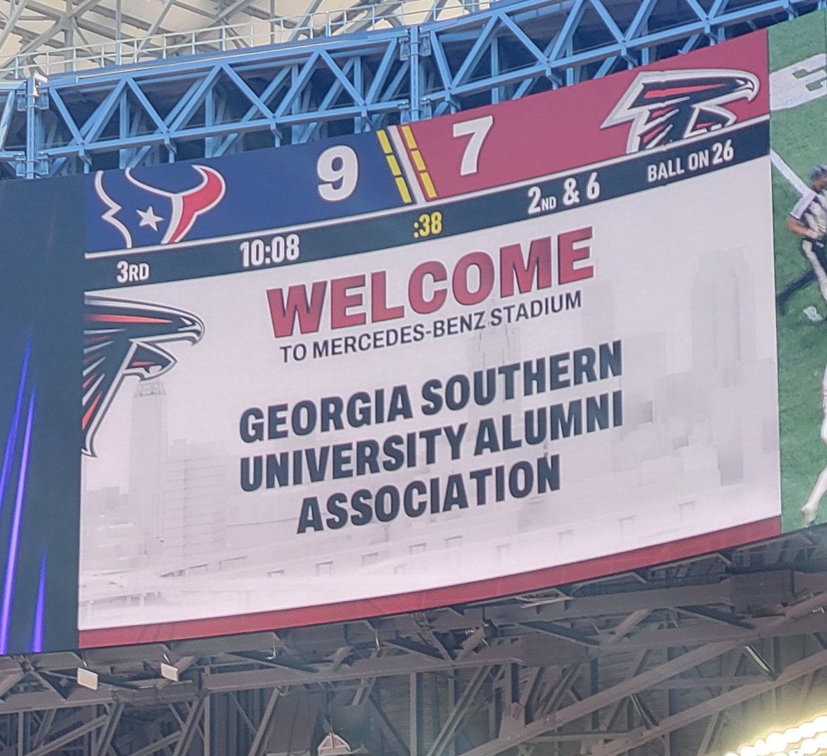 drabaker2014's tweet photo. I was in the stands! Everyone cheering  KOOOOOO...Such a fun afternoon and WIN. #Koo #KaptainKoo #GSAlumni https://t.co/zhM417VH09