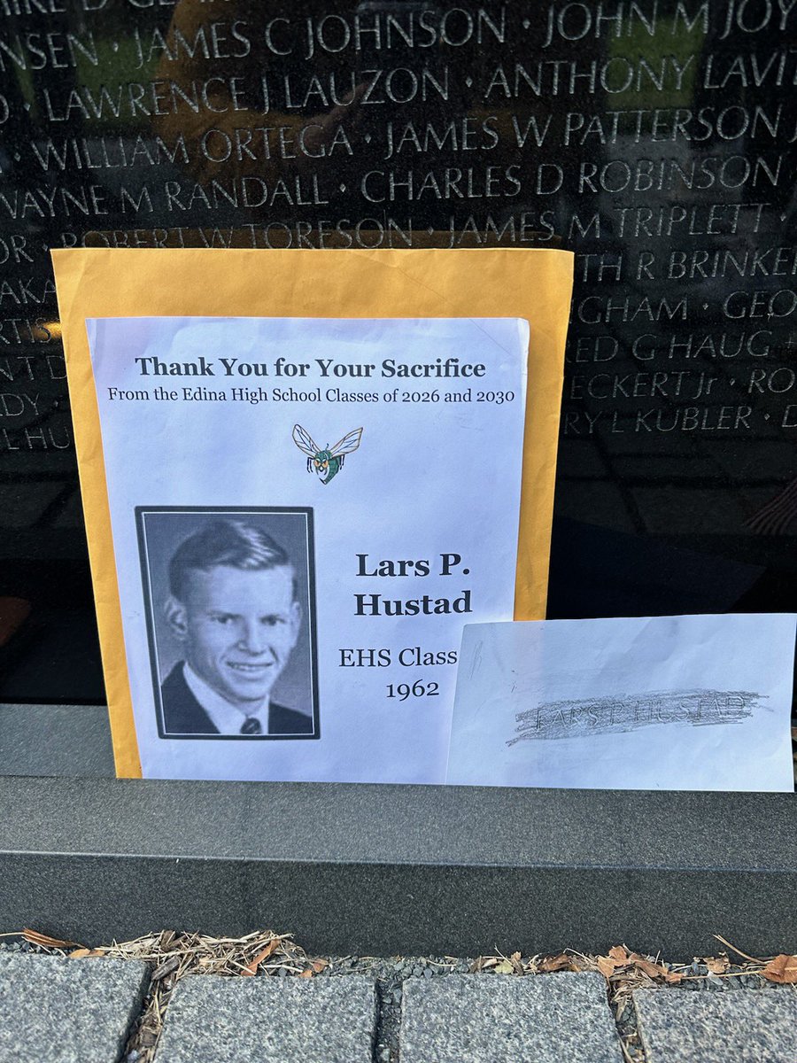 ErikAndersonMN's tweet photo. Our #ehsdc23 students today paid tribute to First Lieutenant Lars P. Hustad, Edina High School Class of 1962. Lars was killed in Vietnam on April 5th, 1969 at the age of 24. @VVMF https://t.co/jdKuu6yqmT