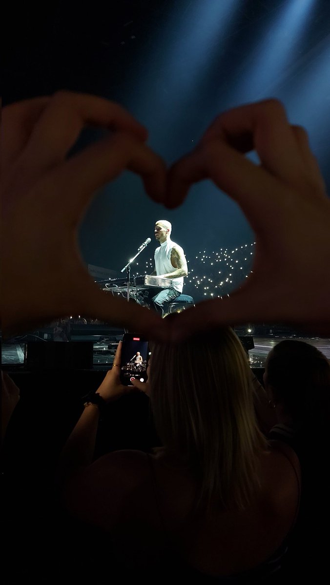 Maëva Midnighter 🕰 ❯❯❯❯ tweet media