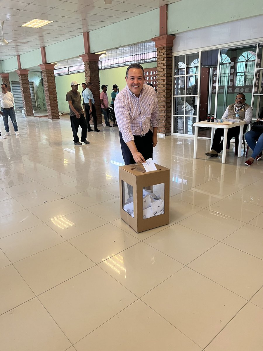 ALEJANDRO tweet media