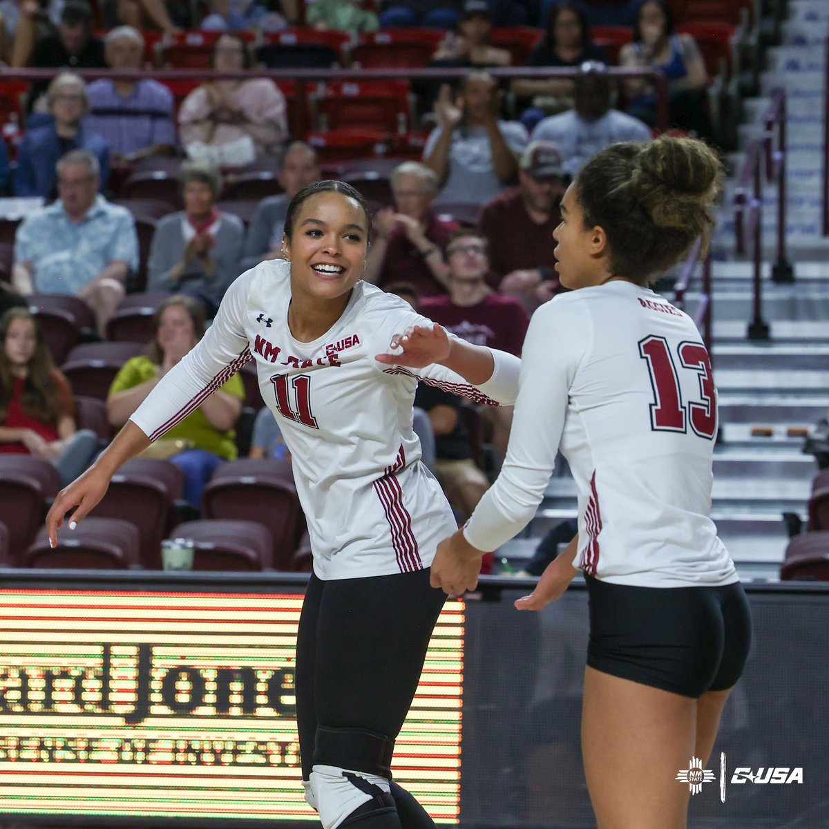 NMStateVBall's tweet photo. 𝑲𝒂𝒄𝒊𝒂 𝑩𝒓𝒐𝒘𝒏 𝑨𝑷𝑷𝑹𝑬𝑪𝑰𝑨𝑻𝑰𝑶𝑵 𝑷𝑶𝑺𝑻 👏

• 17 kills ✅
• 31 attempts ✅
• .484 hitting % 
• 5 service aces ✅
• 9 total blocks ✅
• 7 block assists ✅
• 2 solo blocks ✅
• 27.5 points ✅

(✅ = career high)

#AggieUp https://t.co/FNA8qVeL1t