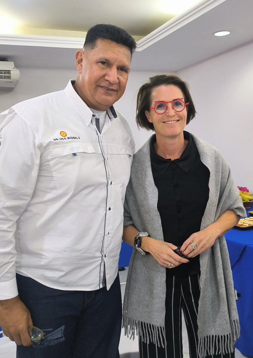 #EsNoticia 🇻🇪 Bolivariana de Puertos en la Isla de Margarita recibe a la Misión Técnica de la IALA a fin de constatar las condiciones de navegación del Puerto Internacional Turístico de Pasajeros El Guamache, visita que se lleva a cabo para dar cumplimiento con el Convenio SOLAS