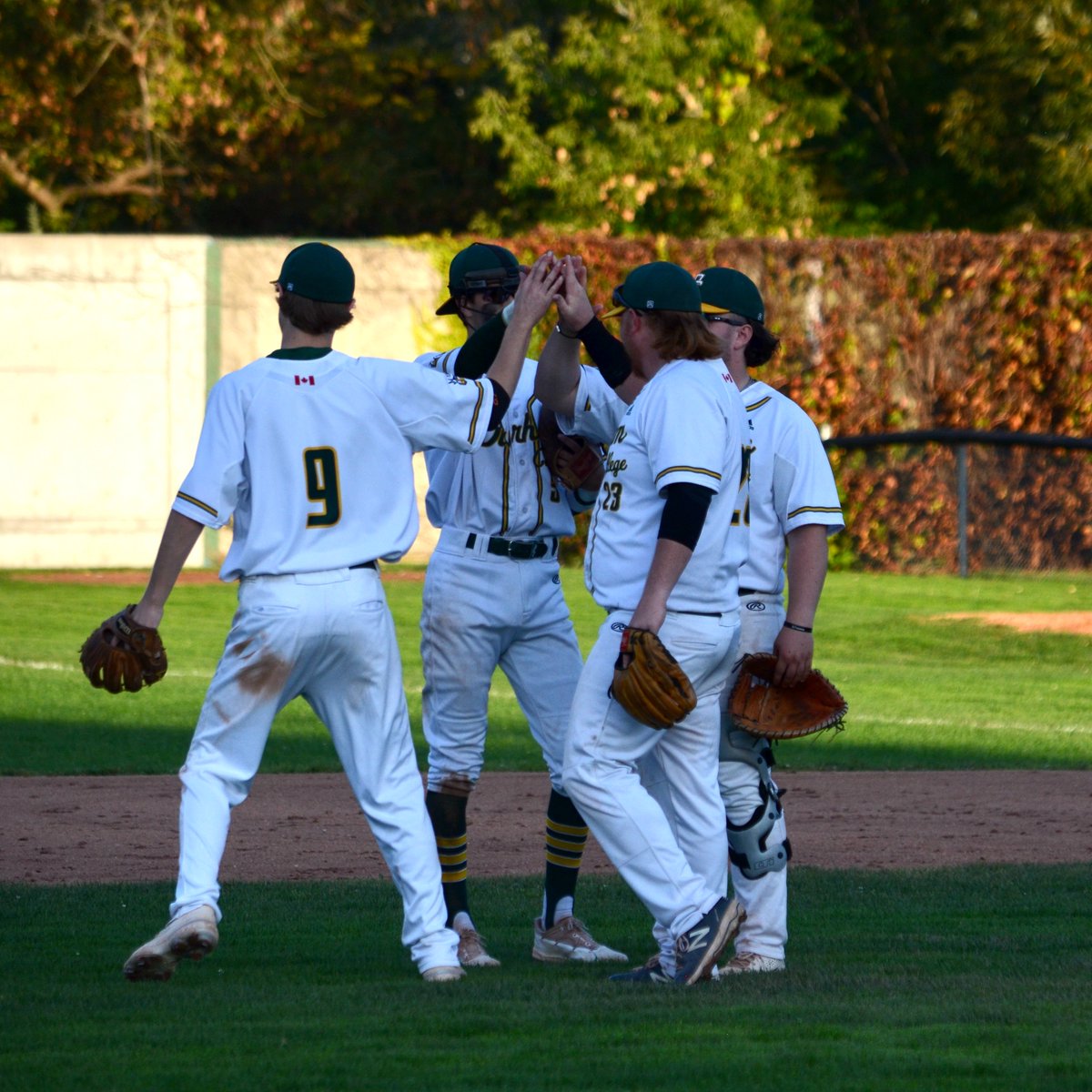 DC_Mens_Bball's tweet photo. Game #1 vs GB Huskies, Lords come away with a 4-3 victory thanks to a two run blast by Cruz Lopez and gritty pitching performances by the dynamic duo of Nick King and Chuck Roy. https://t.co/3bOPF1kNkr