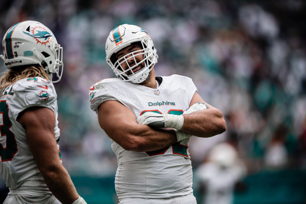 TheFishTank (@thefishtank81) on Twitter photo Win #4 means our 4th opportunity to give out #gameballs 🏈🏈🏈
<a href="/TeamLevit/">Seth Levit</a> - <a href="/ffvmousvon_/">De’Von Achane</a>
<a href="/ojmcduffie81/">OJ McDuffie</a> - <a href="/cheetah/">Ty Hill</a>
<a href="/WingfieldNFL/">Travis Wingfield</a> - <a href="/zachsieler/">Zach Sieler</a>
<a href="/BIG1059FM/">BIG 105.9</a> <a href="/FoxSports940/">Fox Sports 940 Miami</a> <a href="/iHeartRadio/">iHeartRadio</a> <a href="/MiamiDolphins/">Miami Dolphins</a> Win #4 means our 4th opportunity to give out #gameballs 🏈🏈🏈
<a href="/TeamLevit/">Seth Levit</a> - <a href="/ffvmousvon_/">De’Von Achane</a>
<a href="/ojmcduffie81/">OJ McDuffie</a> - <a href="/cheetah/">Ty Hill</a>
<a href="/WingfieldNFL/">Travis Wingfield</a> - <a href="/zachsieler/">Zach Sieler</a>
<a href="/BIG1059FM/">BIG 105.9</a> <a href="/FoxSports940/">Fox Sports 940 Miami</a> <a href="/iHeartRadio/">iHeartRadio</a> <a href="/MiamiDolphins/">Miami Dolphins</a>