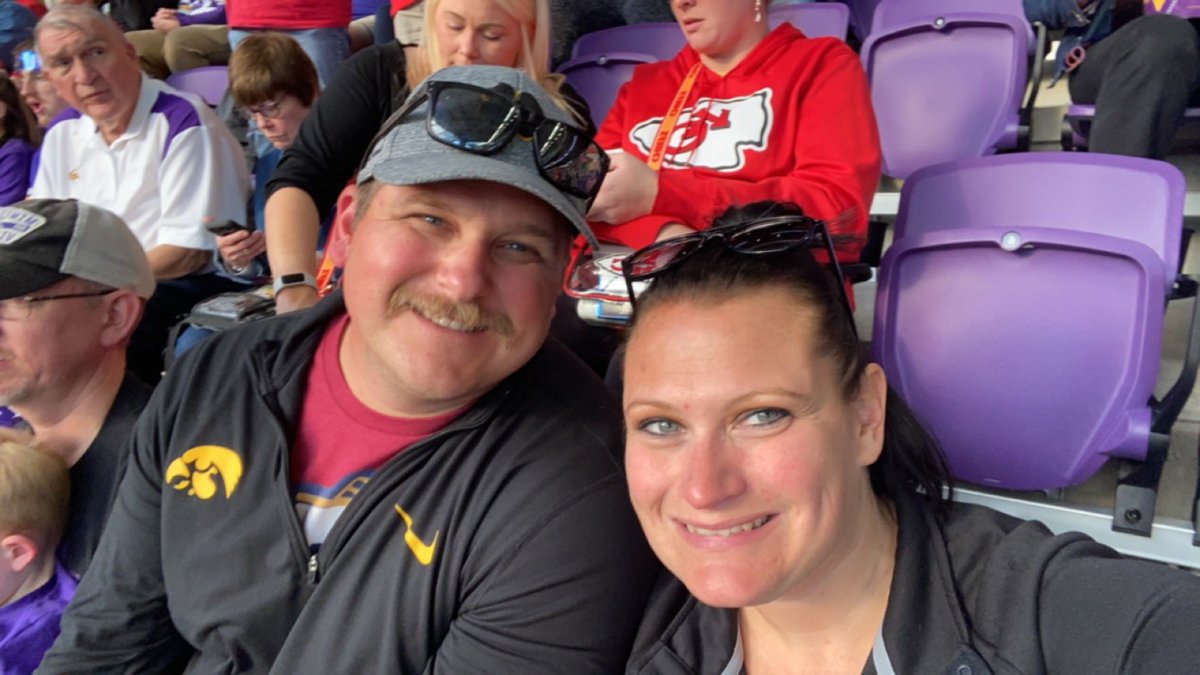 dnkmble25's tweet photo. Both our mamas have been impacted by breast cancer! One has won and the other is losing 🥹 We are here for each other and I have a plan! Do you!? #skolstrong https://t.co/itg7LcI5oL