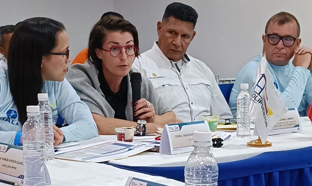 #IALAEnVenezuela 🇻🇪

Este encuentro con la Directora de Creación de Capacidades de la <a href="/IALAISM/">IALA</a> evidencia el resultado de un trabajo en equipo entre las instituciones del sector transporte acuático, INEA, OCHINA, Canalizaciones y el MPPRE, EHPAM y SHL,