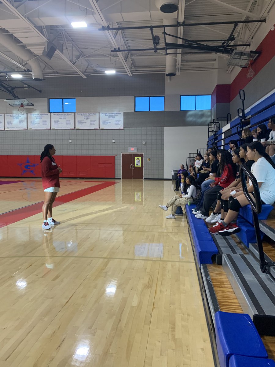 coachjbw's tweet photo. Thank you @RazorbackVB ‘s  Zoi Evans for speaking to @GJHS_Athletics 8th &amp; 9th 🏐 teams Friday! Your words about commitment, work ethic, and being a good teammate were inspiring! 
❤️🏐💙 @SdaleAthletics https://t.co/jQ5DDPCJc5
