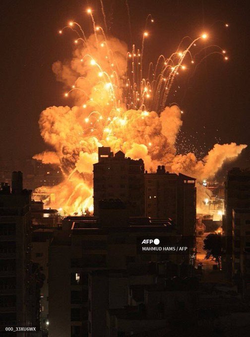 YourAnonOne's tweet photo. JUST IN - Airstrikes on Gaza increase https://t.co/677TiHsqXI