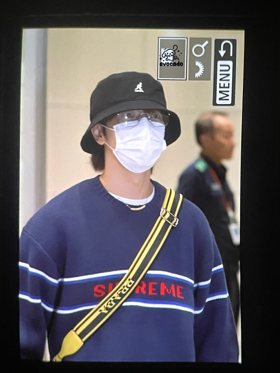 AvoHae86's tweet photo. 1008 ICN 입국

수고했어🥺

#동해 #DONGHAE 
@donghae861015 https://t.co/2a0E64Zr85