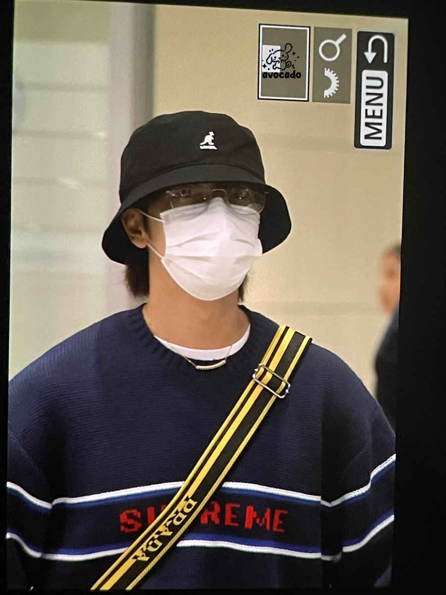 AvoHae86's tweet photo. 1008 ICN 입국

수고했어🥺

#동해 #DONGHAE 
@donghae861015 https://t.co/2a0E64Zr85