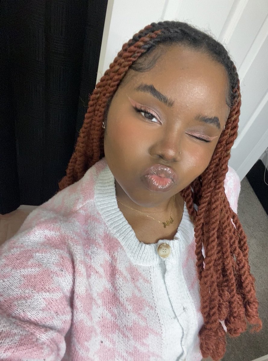 chanelgunnn's tweet photo. https://t.co/f3loPmRg6M