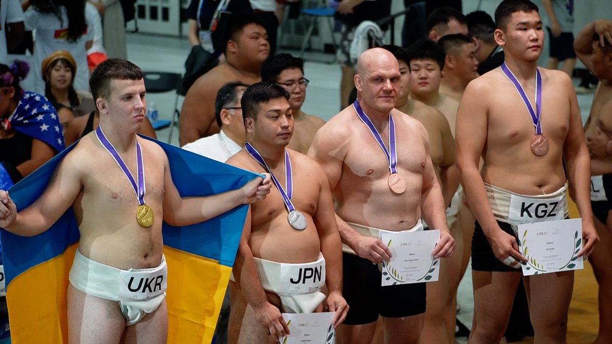dere_channel's tweet photo. Men's  Middle weight
(男子個人 中量級) 

1st / Gold🥇
Yehor KRUPSKYI(UKR🇺🇦)

2nd / Silver🥈
KAZUHIKO RYUYAMA(JPN🇯🇵)
龍山 和彦

3rd / Bronze🥉
Hannu Johannes Kulmala(FIN🇫🇮)

3rd /Bronze🥉
Sulde Dongak(KGZ🇰🇿)

#SumoWorldChampionships
#世界相撲選手権大会 https://t.co/XNum9nwH2E