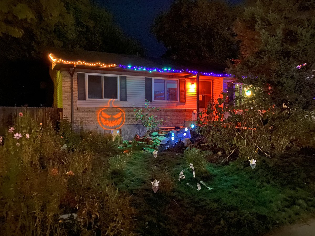 rugg's tweet photo. Sorry I’m late to spooky season! https://t.co/hM3bWyJtqE