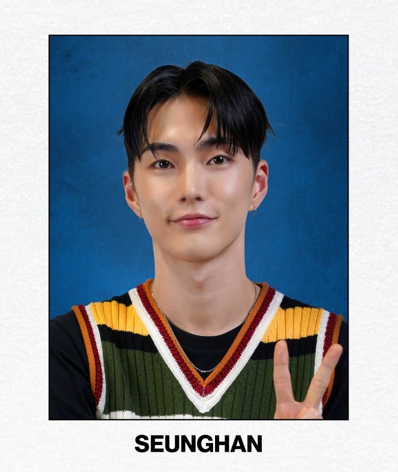 Yearbook ตอนอยู่ sopa กับตอนอยู่ riize หล่อหมดเลยเพราะคนในรูปคือฮงซึงฮัน🫠