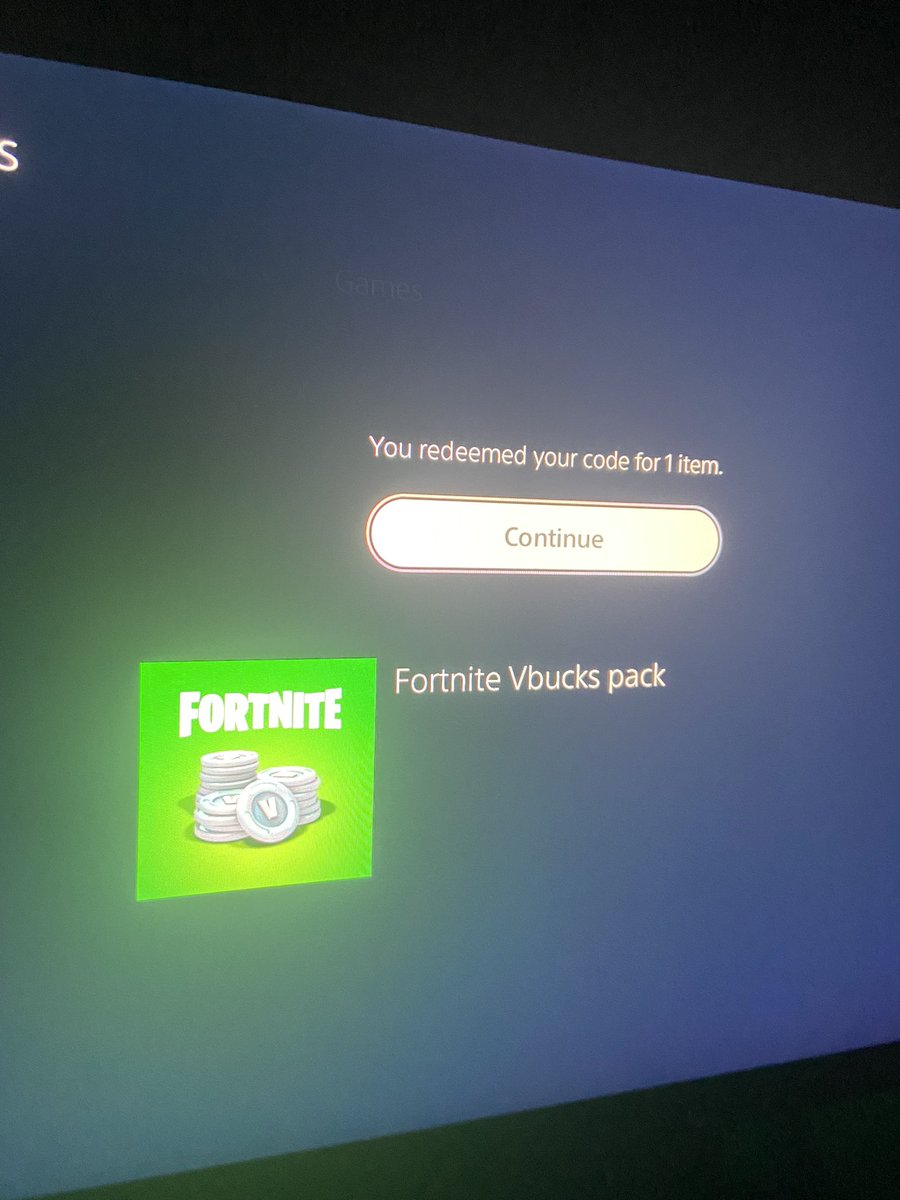 alexg2333's tweet image. thank you @FortnitePV2 @PV2Vouches use code pv2 in the item shop❤️🤝