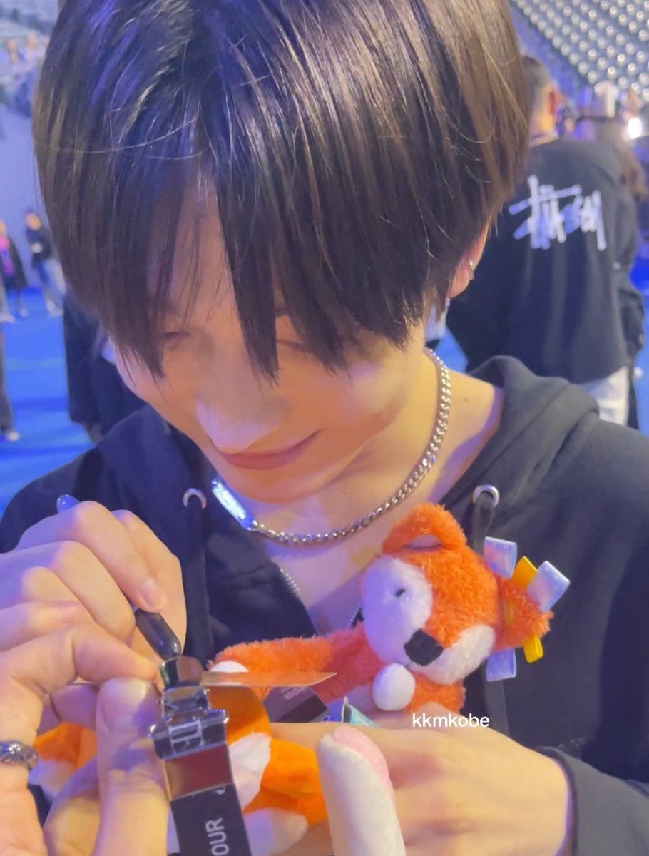 uarmylovehobi's tweet image. Sunoo’s cheeks, i wsnt to punch the wall 😭