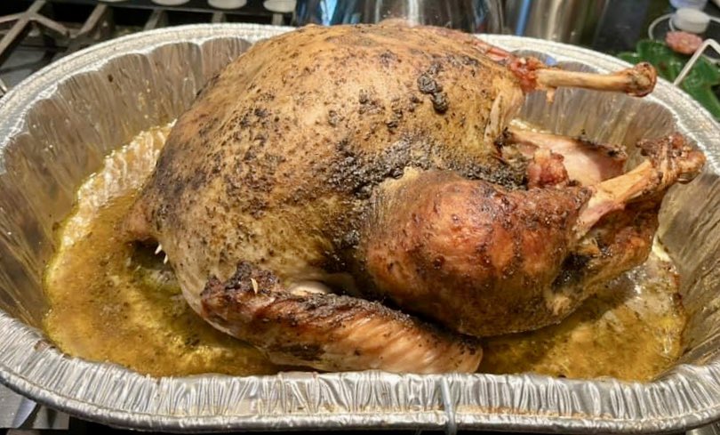 🦃 Happy Thanksgiving! 🍂 Grateful for family, friends, and a feast to share. Let's cherish the moments and spread love today and always. 🙏💕 #ThanksgivingJoy 🥧🍁