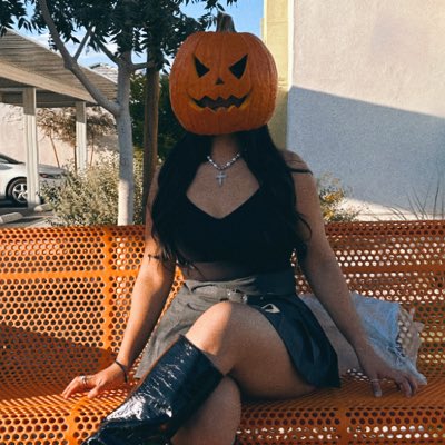 darlene_hr's tweet photo. #NewProfilePic https://t.co/FeNbyFwh3D
