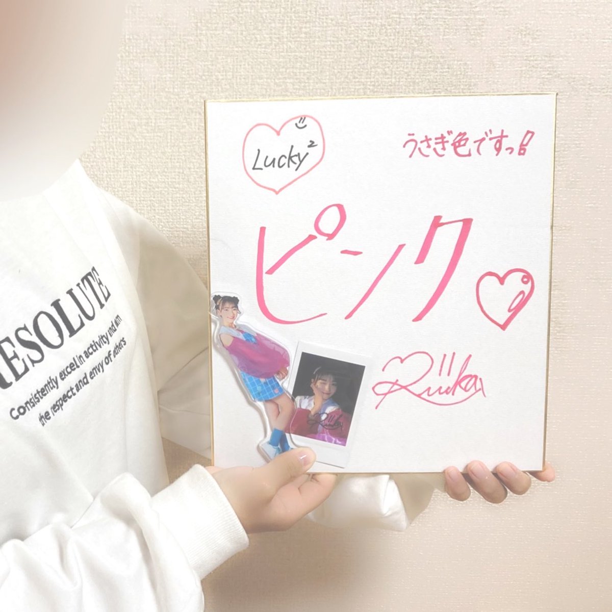 直筆サイン入りチェキと色紙当選させて頂きました🙌🏻♡どっちもりりか