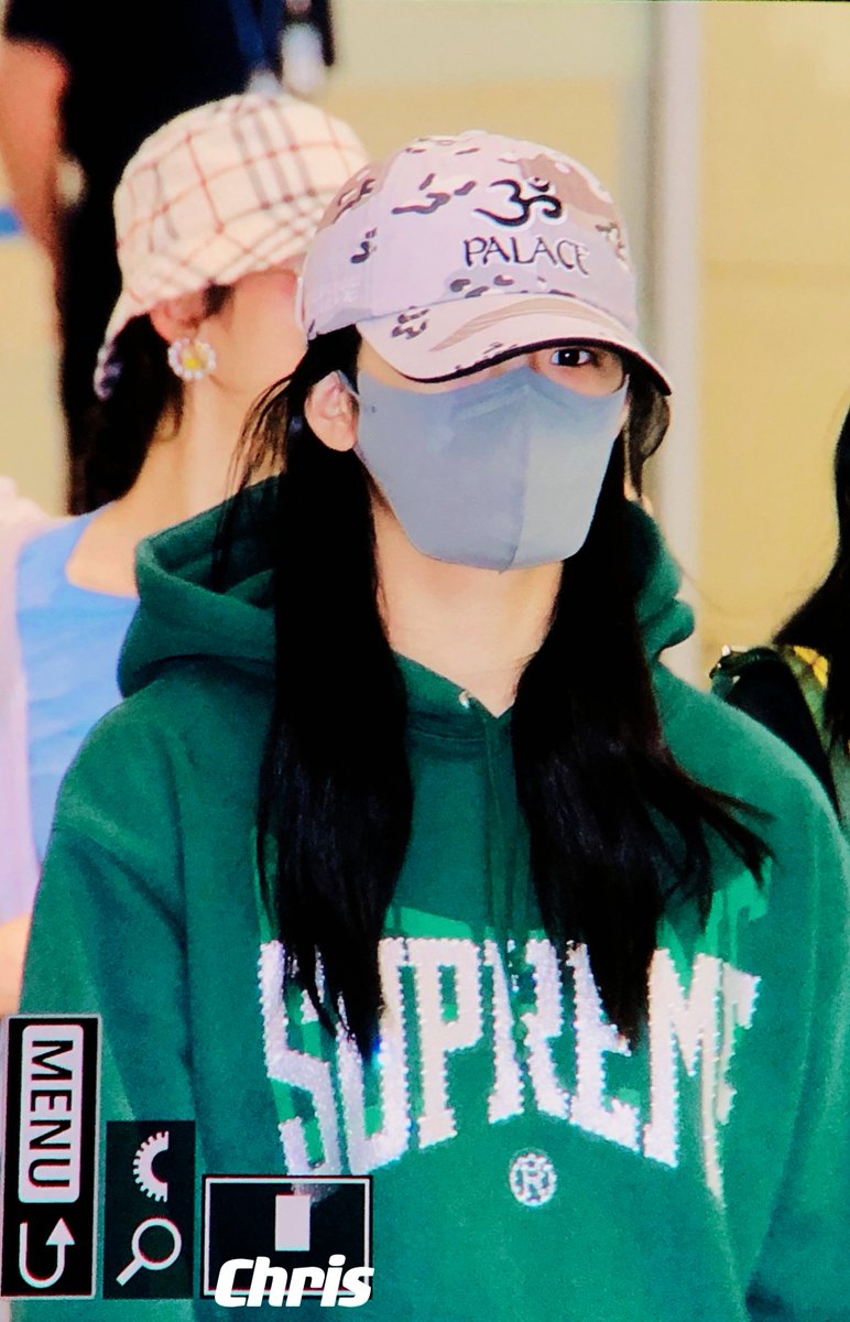 CHRISMIN05's tweet photo. 231009

#민지  #뉴진스
#MINJI #NewJeans https://t.co/EtMsImpSe7